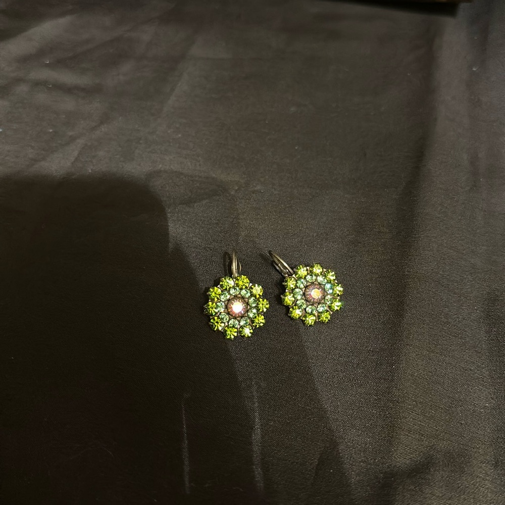 Flower earrings